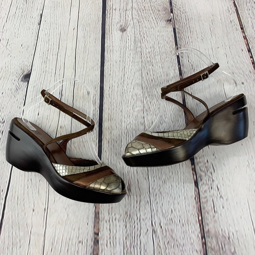 Cole Haan l Nike Air Brown Suede & Metallic Wedges - Picture 4 of 8